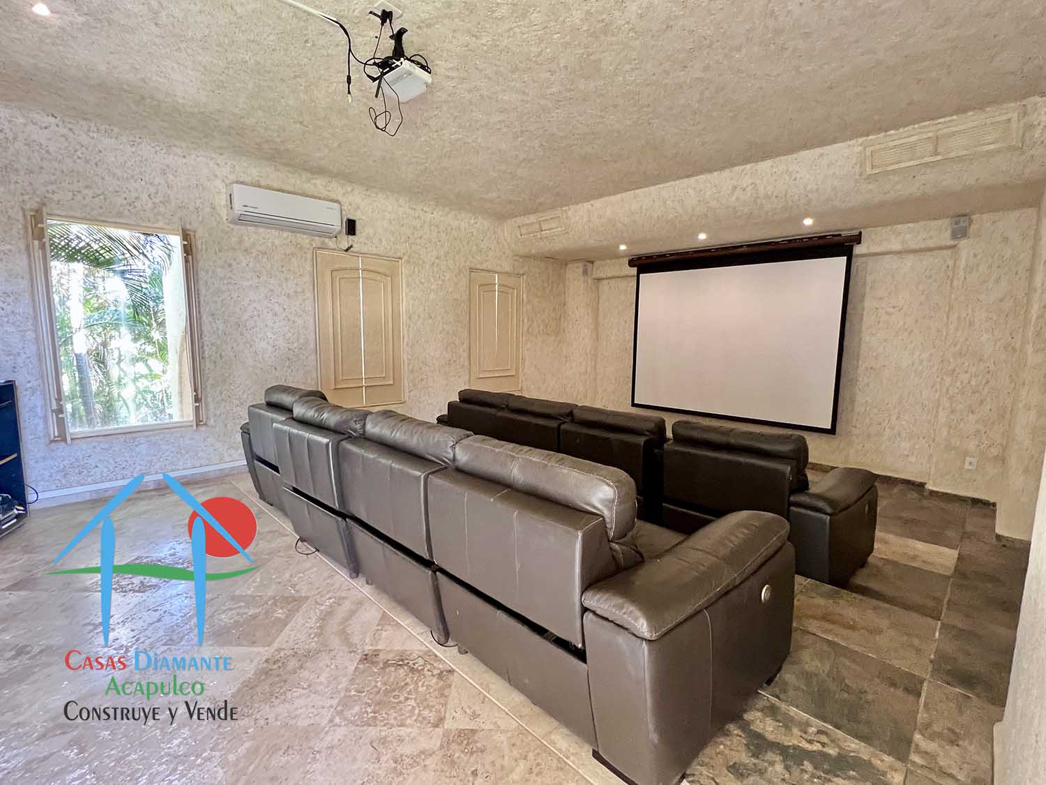 La Jordana - Sala de cine 1